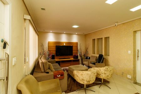 Casa à venda com 200m², 3 quartos e 2 vagas Casa à venda com 200m², 3 quartos e 2 vagasSala