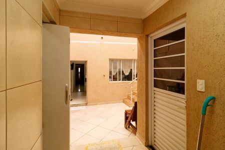 Casa à venda com 200m², 3 quartos e 2 vagas Casa à venda com 200m², 3 quartos e 2 vagasÁrea de Serviço