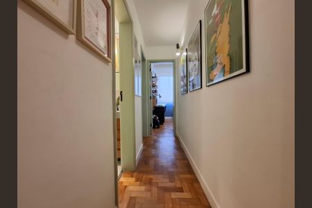 Apartamento à venda com 98m², 3 quartos e sem vaga Apartamento à venda com 98m², 3 quartos e sem vagaCorredor