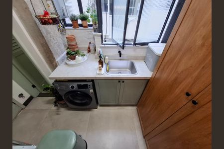 Apartamento à venda com 98m², 3 quartos e sem vaga Apartamento à venda com 98m², 3 quartos e sem vagaÁrea de serviço