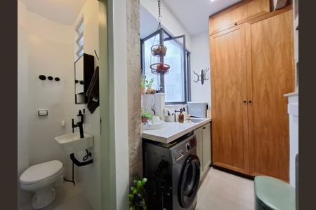 Apartamento à venda com 98m², 3 quartos e sem vaga Apartamento à venda com 98m², 3 quartos e sem vagaÁrea de serviço