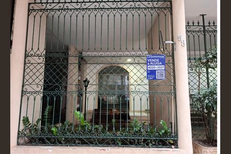 Apartamento à venda com 98m², 3 quartos e sem vaga Apartamento à venda com 98m², 3 quartos e sem vagaPlaca