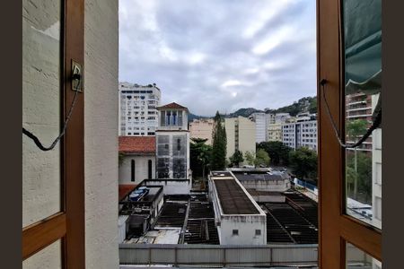 Apartamento à venda com 98m², 3 quartos e sem vaga Apartamento à venda com 98m², 3 quartos e sem vagaVista da sala