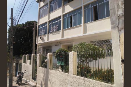Apartamento à venda com 77m², 2 quartos e 1 vaga Apartamento à venda com 77m², 2 quartos e 1 vagaFachada