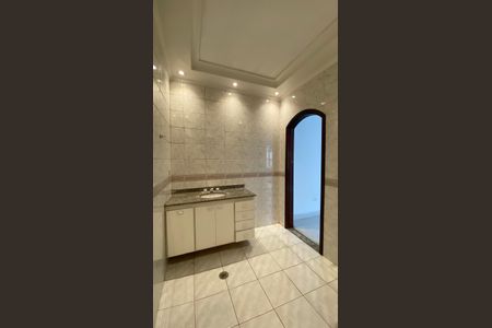 Casa para alugar com 134m², 4 quartos e 2 vagas Casa para alugar com 134m², 4 quartos e 2 vagasBanheiro suite