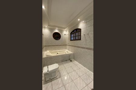 Casa para alugar com 134m², 4 quartos e 2 vagas Casa para alugar com 134m², 4 quartos e 2 vagasBanheiro suite