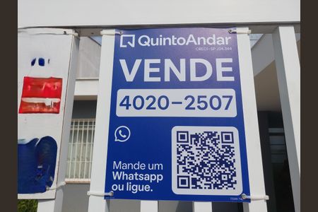 Casa à venda com 180m², 3 quartos e 3 vagas Casa à venda com 180m², 3 quartos e 3 vagasPlaca QuintoAndar