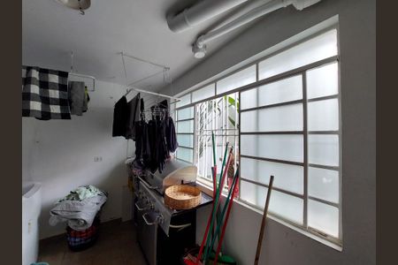 Casa à venda com 180m², 3 quartos e 3 vagas Casa à venda com 180m², 3 quartos e 3 vagasÁrea de Serviço