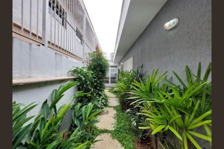Casa à venda com 180m², 3 quartos e 3 vagas Casa à venda com 180m², 3 quartos e 3 vagasQuintal