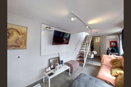 Casa à venda com 180m², 3 quartos e 3 vagas Casa à venda com 180m², 3 quartos e 3 vagasEdícula