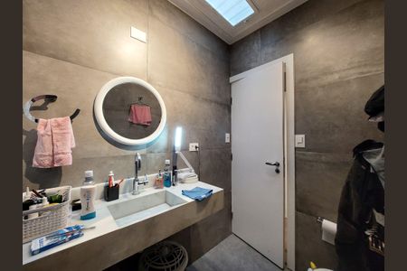 Casa à venda com 180m², 3 quartos e 3 vagas Casa à venda com 180m², 3 quartos e 3 vagasBanheiro 2