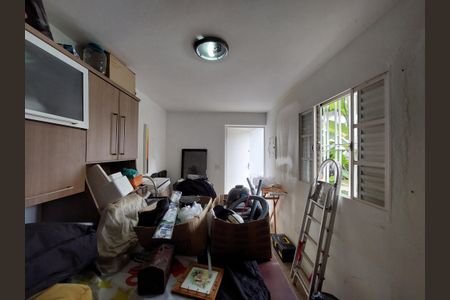 Casa à venda com 180m², 3 quartos e 3 vagas Casa à venda com 180m², 3 quartos e 3 vagasQuarto na Área de Serviço