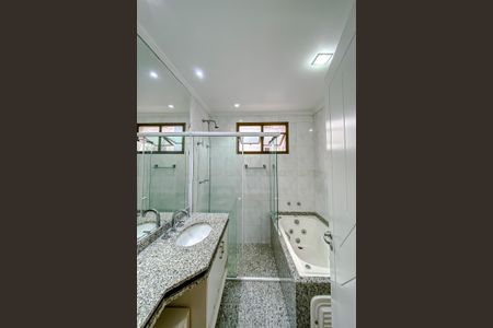 Apartamento para alugar com 170m², 4 quartos e 3 vagasBanheiro da Suíte 2