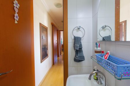 Apartamento à venda com 94m², 3 quartos e 2 vagas Apartamento à venda com 94m², 3 quartos e 2 vagasBanheiro 2