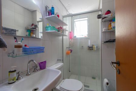 Apartamento à venda com 94m², 3 quartos e 2 vagas Apartamento à venda com 94m², 3 quartos e 2 vagasBanheiro 2