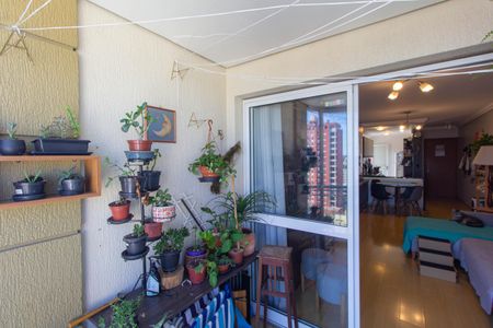 Apartamento à venda com 94m², 3 quartos e 2 vagas Apartamento à venda com 94m², 3 quartos e 2 vagasVaranda