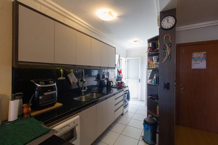 Apartamento à venda com 94m², 3 quartos e 2 vagas Apartamento à venda com 94m², 3 quartos e 2 vagasCozinha