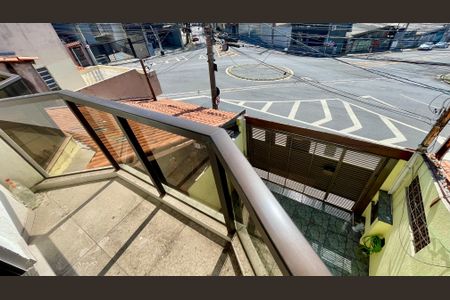 Casa à venda com 181m², 3 quartos e 2 vagas Casa à venda com 181m², 3 quartos e 2 vagasSacada