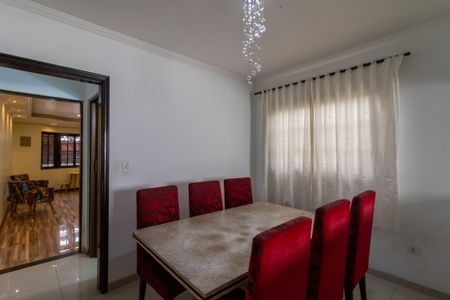 Casa à venda com 181m², 3 quartos e 2 vagas Casa à venda com 181m², 3 quartos e 2 vagasCopa