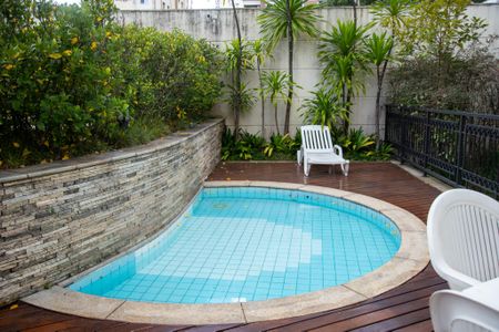 Apartamento à venda com 110m², 3 quartos e 3 vagas Apartamento à venda com 110m², 3 quartos e 3 vagasPiscina
