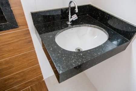 Apartamento à venda com 92m², 2 quartos e 2 vagas Apartamento à venda com 92m², 2 quartos e 2 vagasPia