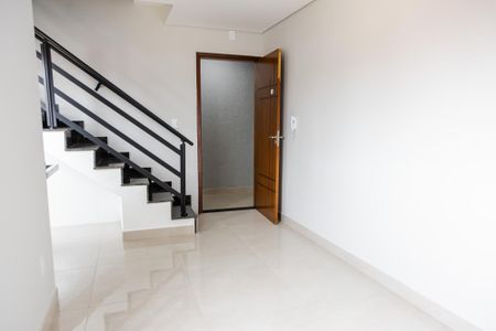 Apartamento à venda com 92m², 2 quartos e 2 vagas Apartamento à venda com 92m², 2 quartos e 2 vagasSala