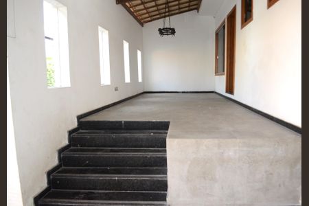 Casa à venda com 350m², 2 quartos e 1 vagaÁrea externa