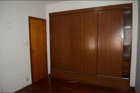 Casa à venda com 350m², 2 quartos e 1 vagaSuíte 1