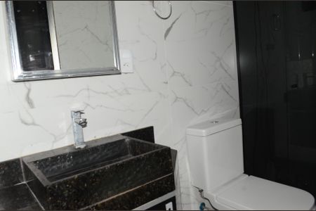 Casa à venda com 350m², 2 quartos e 1 vagaBanheiro da Suíte 2