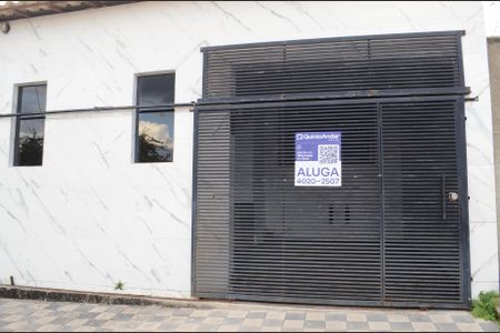 Casa à venda com 350m², 2 quartos e 1 vagaplaquinha