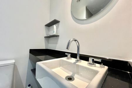 Studio para alugar com 21m², 1 quarto e sem vaga Studio para alugar com 21m², 1 quarto e sem vagaBanheiro