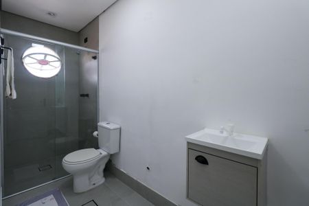 Apartamento à venda com 300m², 3 quartos e 3 vagas Apartamento à venda com 300m², 3 quartos e 3 vagasBanheiro da Suíte 1