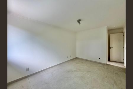 Casa de condomínio à venda com 222m², 4 quartos e 2 vagas Casa de condomínio à venda com 222m², 4 quartos e 2 vagasSuíte 2