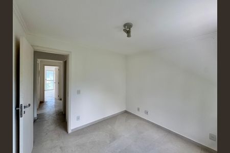 Casa de condomínio à venda com 222m², 4 quartos e 2 vagas Casa de condomínio à venda com 222m², 4 quartos e 2 vagasSuíte 3