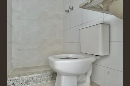 Casa de condomínio à venda com 222m², 4 quartos e 2 vagas Casa de condomínio à venda com 222m², 4 quartos e 2 vagasBanheiro da Suíte 3