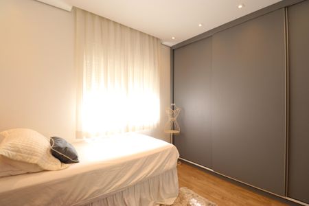 Apartamento à venda com 189m², 3 quartos e 2 vagasQuarto 2