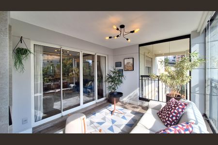 Apartamento à venda com 189m², 3 quartos e 2 vagasVaranda