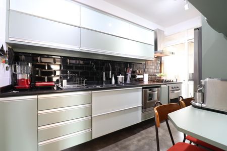 Apartamento à venda com 189m², 3 quartos e 2 vagasCozinha