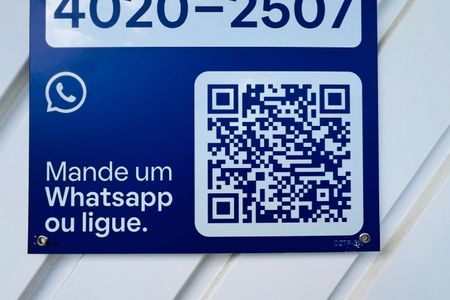 Casa à venda com 300m², 2 quartos e 2 vagas Casa à venda com 300m², 2 quartos e 2 vagasPlaca