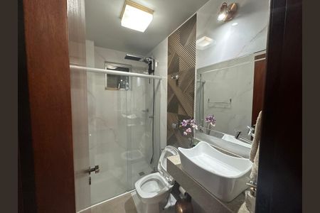 Apartamento à venda com 85m², 3 quartos e 1 vagaBanheiro 2