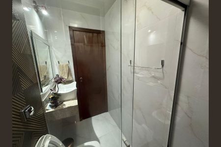 Apartamento à venda com 85m², 3 quartos e 1 vagaBanheiro 2