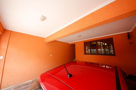 Casa à venda com 250m², 4 quartos e 2 vagas Casa à venda com 250m², 4 quartos e 2 vagasGaragem