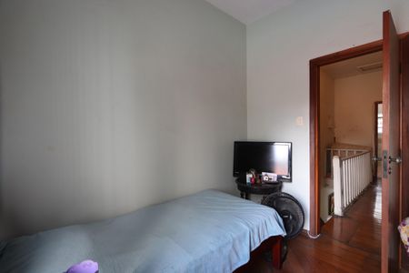 Casa à venda com 200m², 3 quartos e 2 vagasQuarto 2