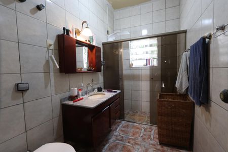 Casa à venda com 200m², 3 quartos e 2 vagasBanheiro