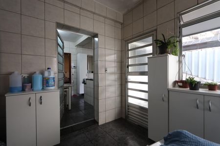 Casa à venda com 200m², 3 quartos e 2 vagasLavanderia