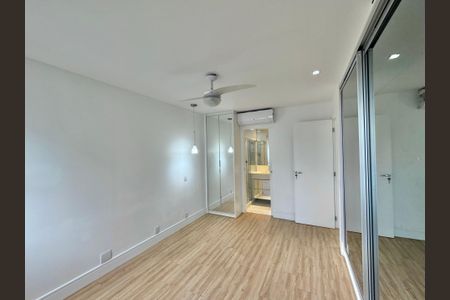 Apartamento à venda com 135m², 3 quartos e 2 vagasSuíte 1