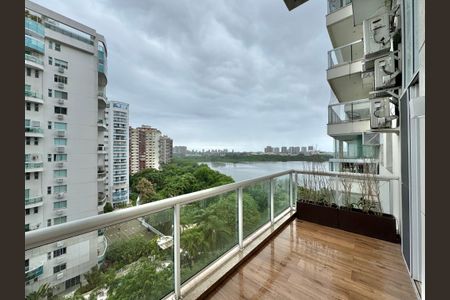 Apartamento à venda com 135m², 3 quartos e 2 vagasVaranda