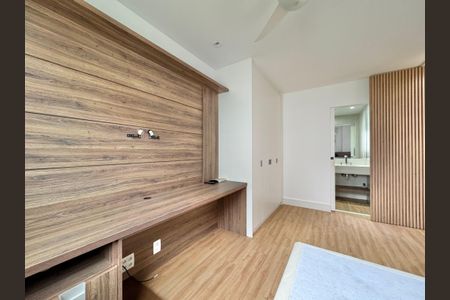 Apartamento à venda com 135m², 3 quartos e 2 vagasSuíte 2