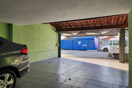 Casa à venda com 213m², 3 quartos e 4 vagasGaragem