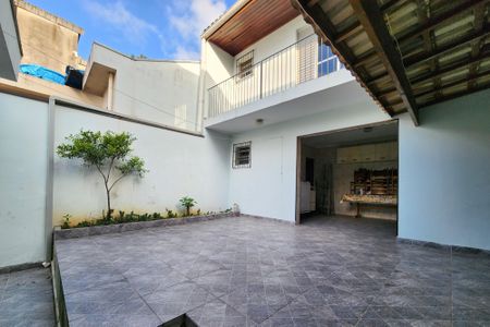 Casa à venda com 213m², 3 quartos e 4 vagasVaranda